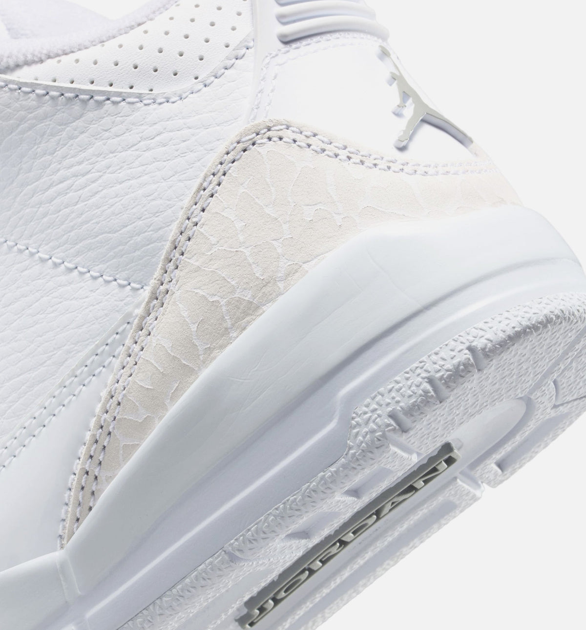 Air Jordan 3 Retro White and Silver 学前儿童生活方式运动鞋 - 白色/金属银