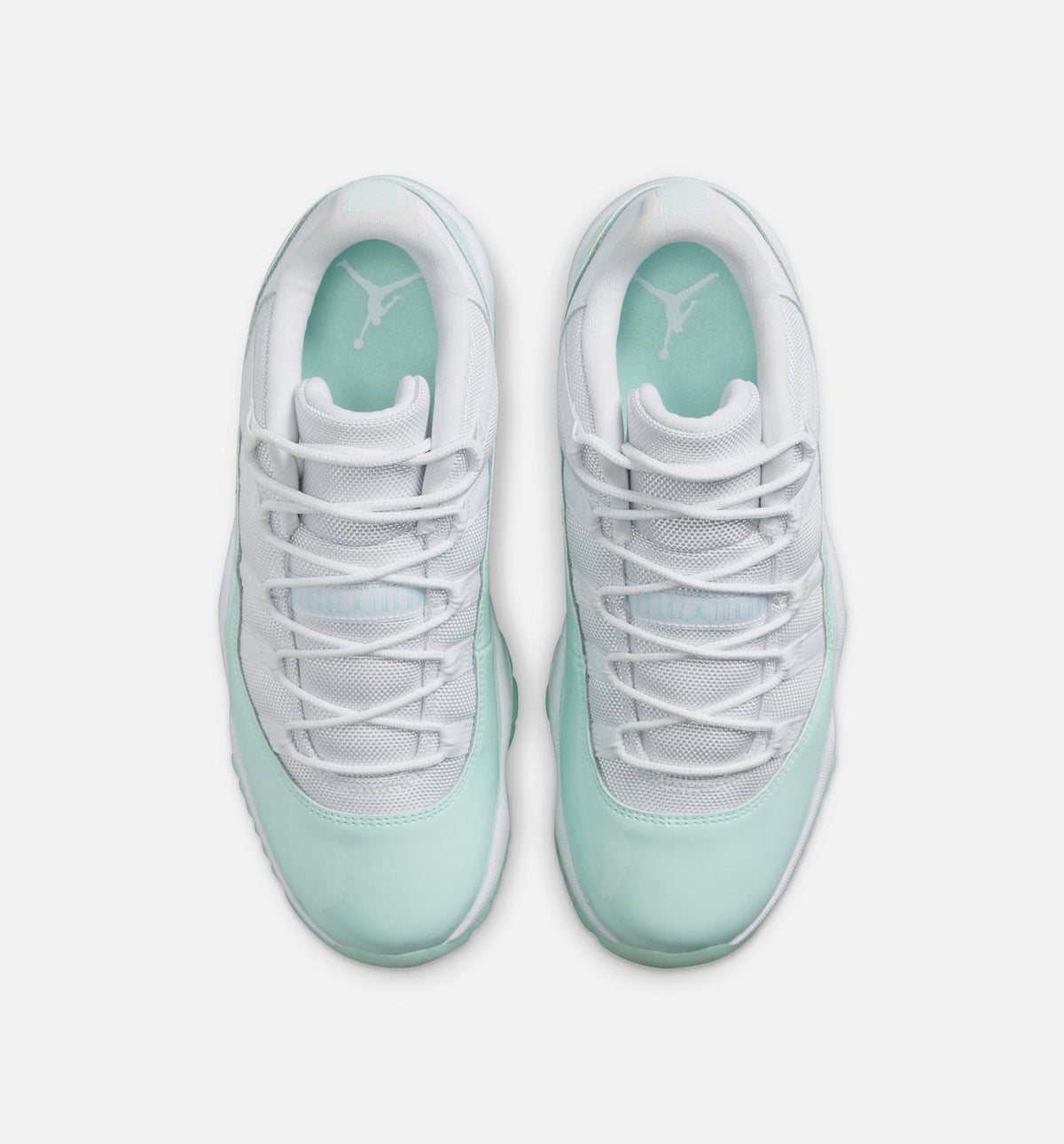 Air Jordan 11 Retro Low Igloo - 女款生活方式运动鞋（白/冰屋绿）