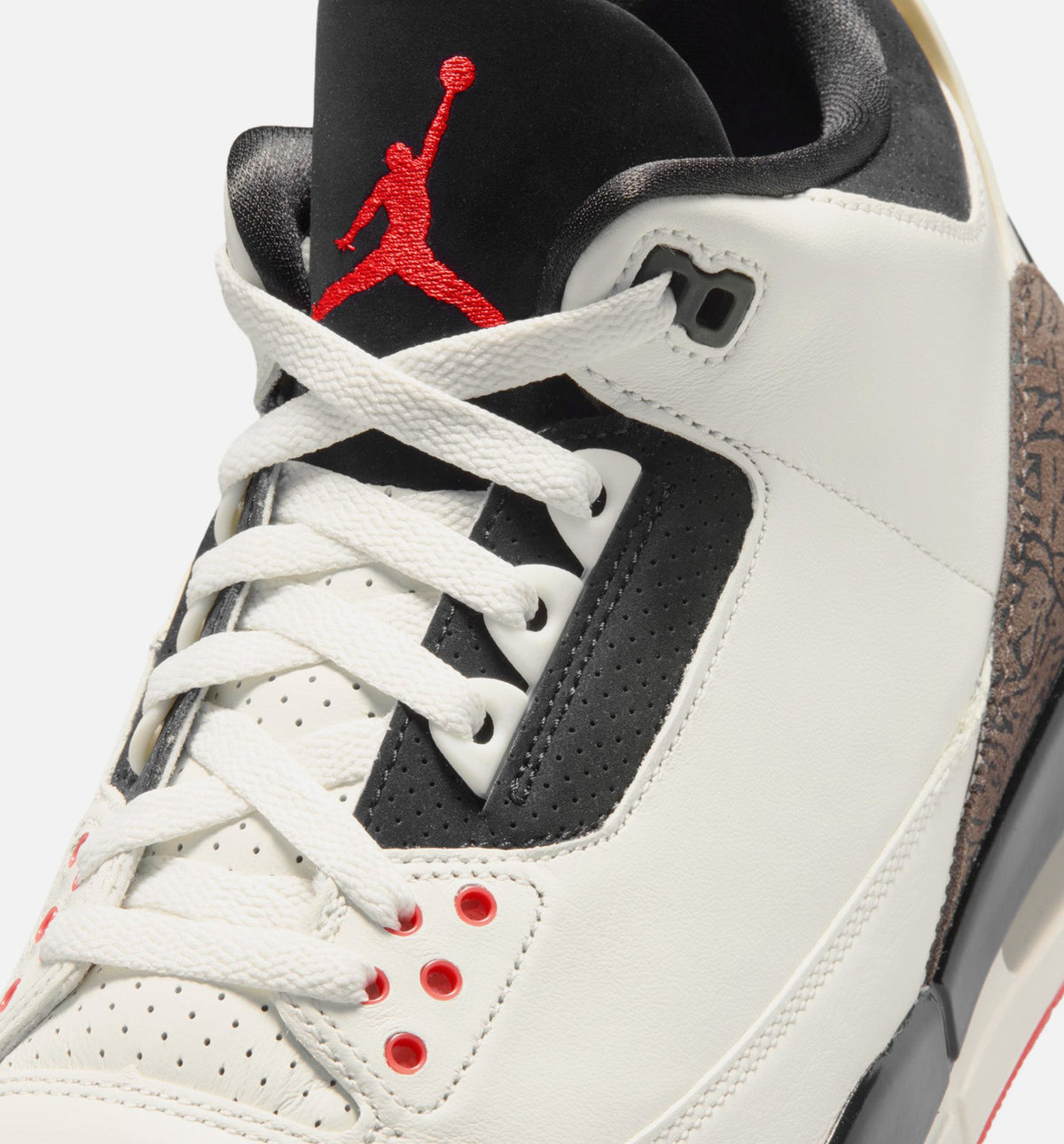 Air Jordan 3 Retro Sail and University Red - 男款生活方式运动鞋（帆布白/黑/大学红/淡象牙）