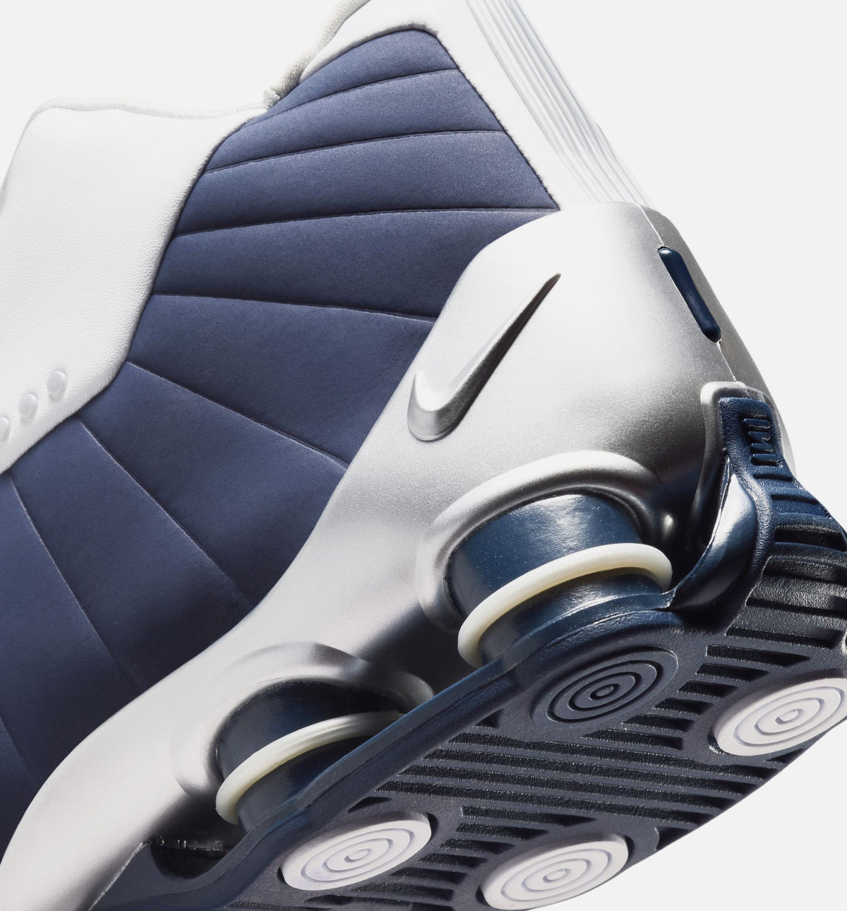 Shox BB4 Olympic - 男款生活方式运动鞋（白/午夜海军蓝/金属银）