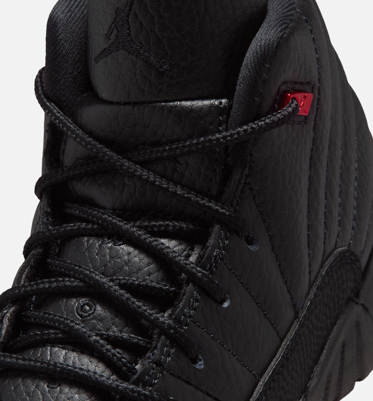 Air Jordan 12 Retro Bloodline 学前儿童生活方式运动鞋 - 黑色/校服红