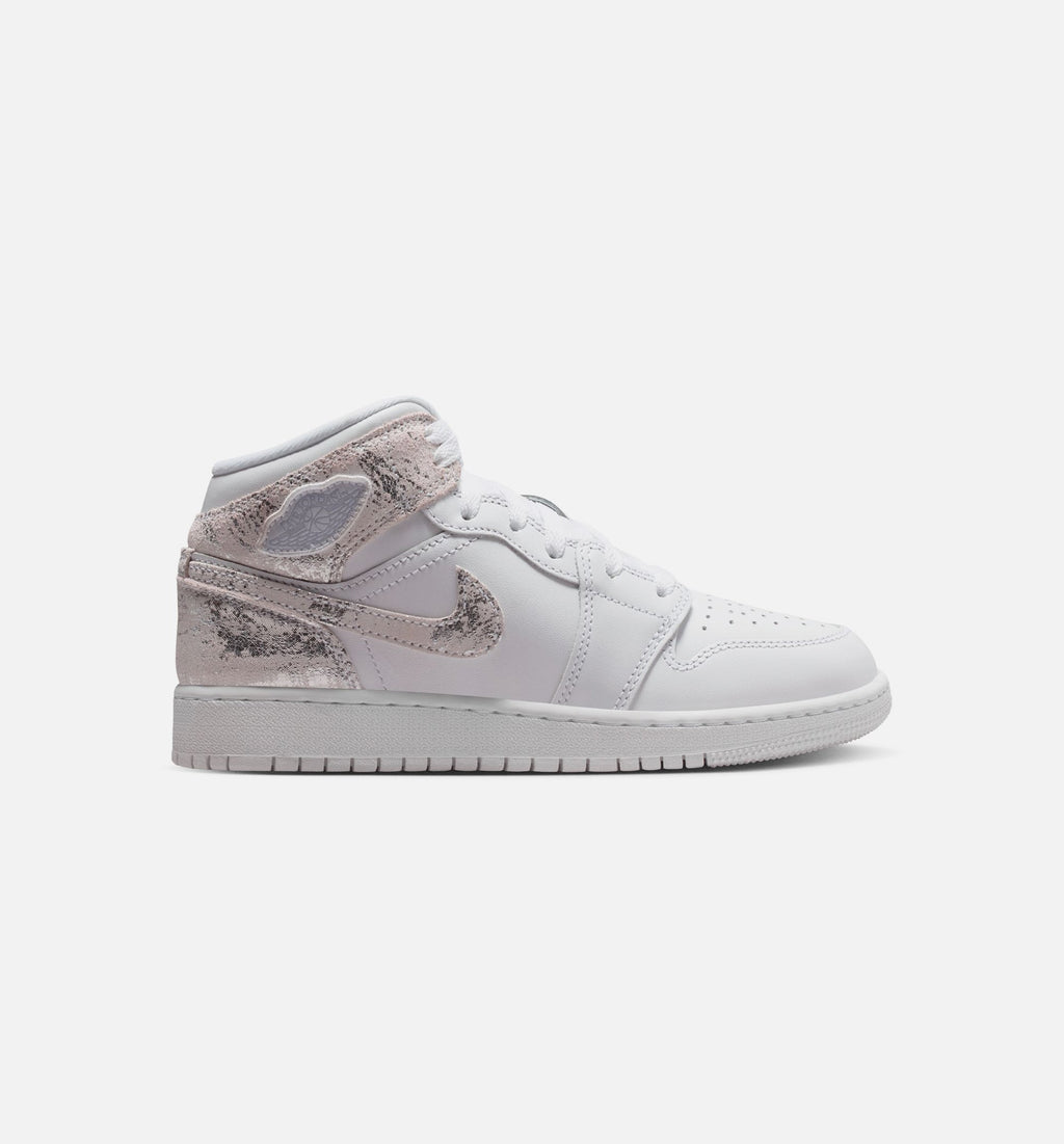 Air Jordan 1 Mid SE - 青少年生活方式运动鞋（白/原野银）