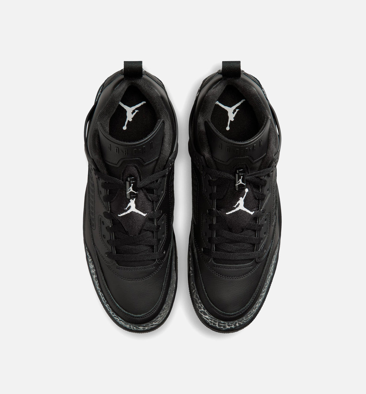Spizike Low 男款篮球鞋 - 黑色/黑色/金属银