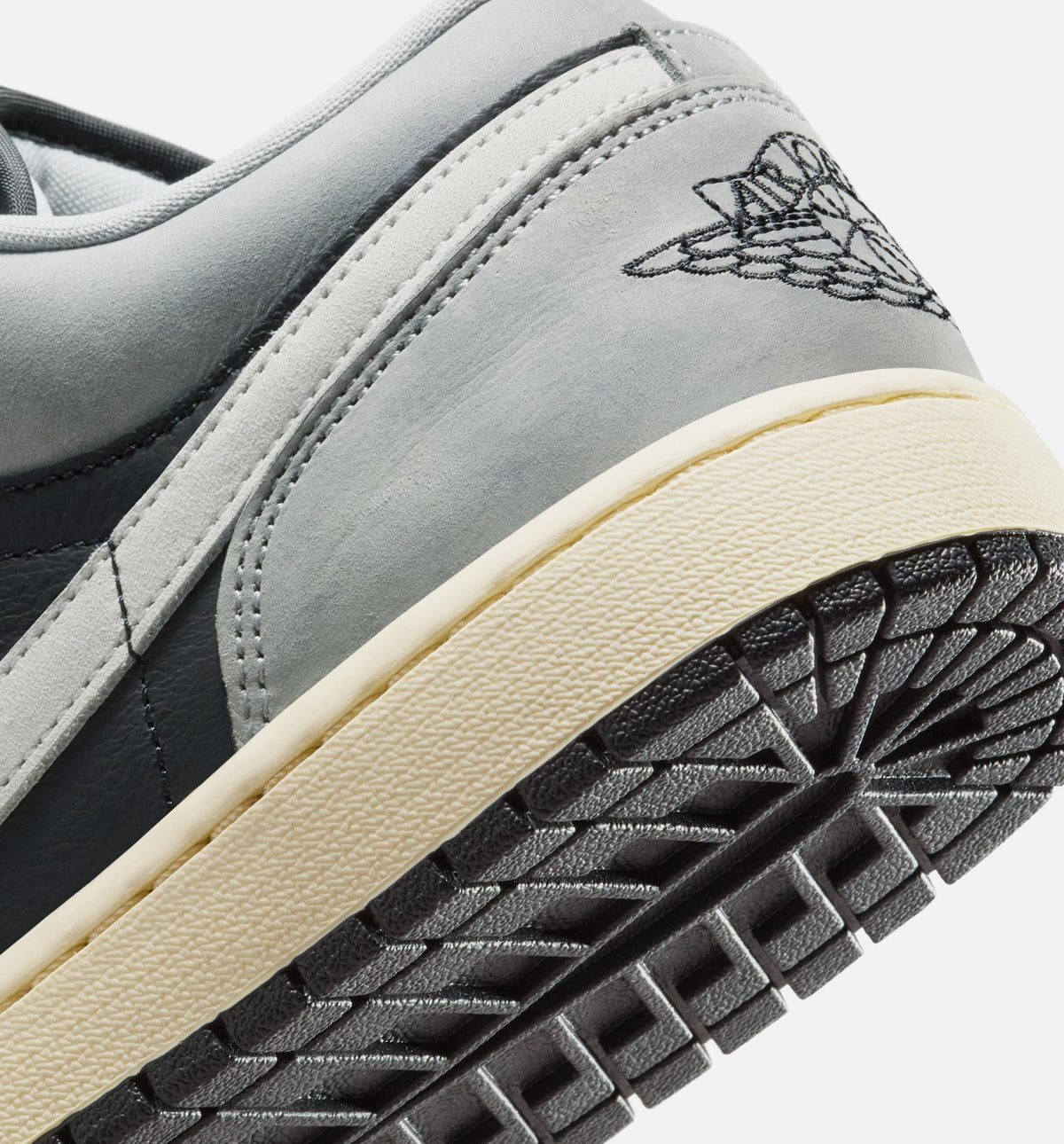 Air Jordan 1 Low SE - 男款生活方式运动鞋（淡烟灰/白/深灰黑）