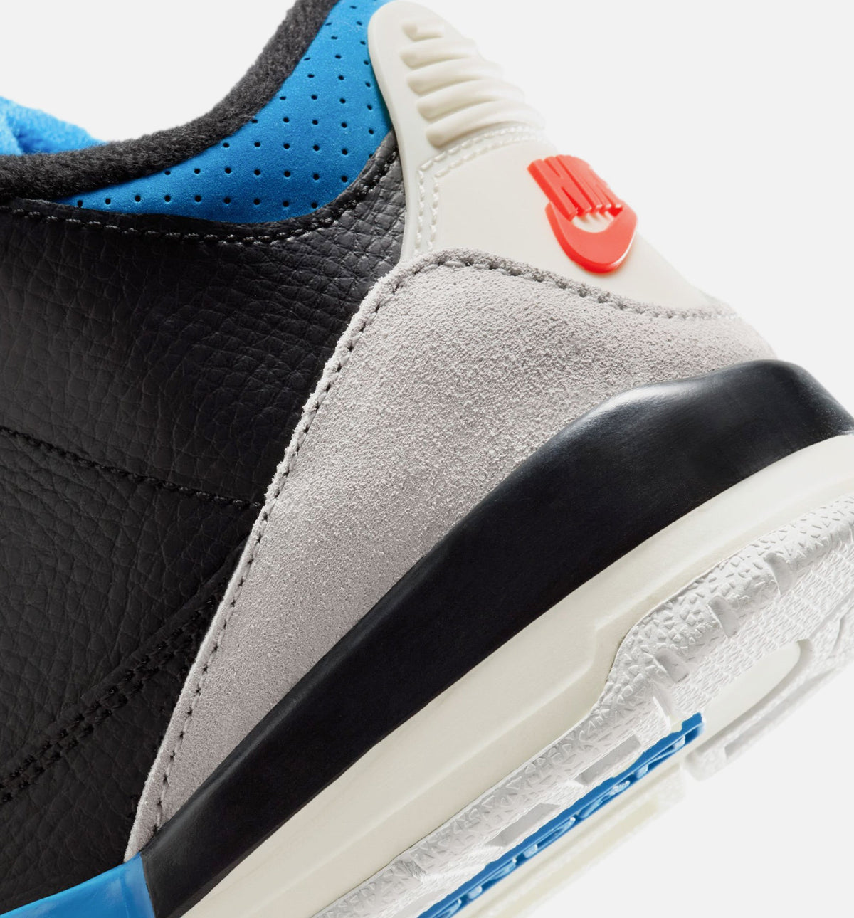 Air Jordan 3 Retro OG Rare Air - 学前儿生活方式运动鞋（黑/智利红/中性灰）