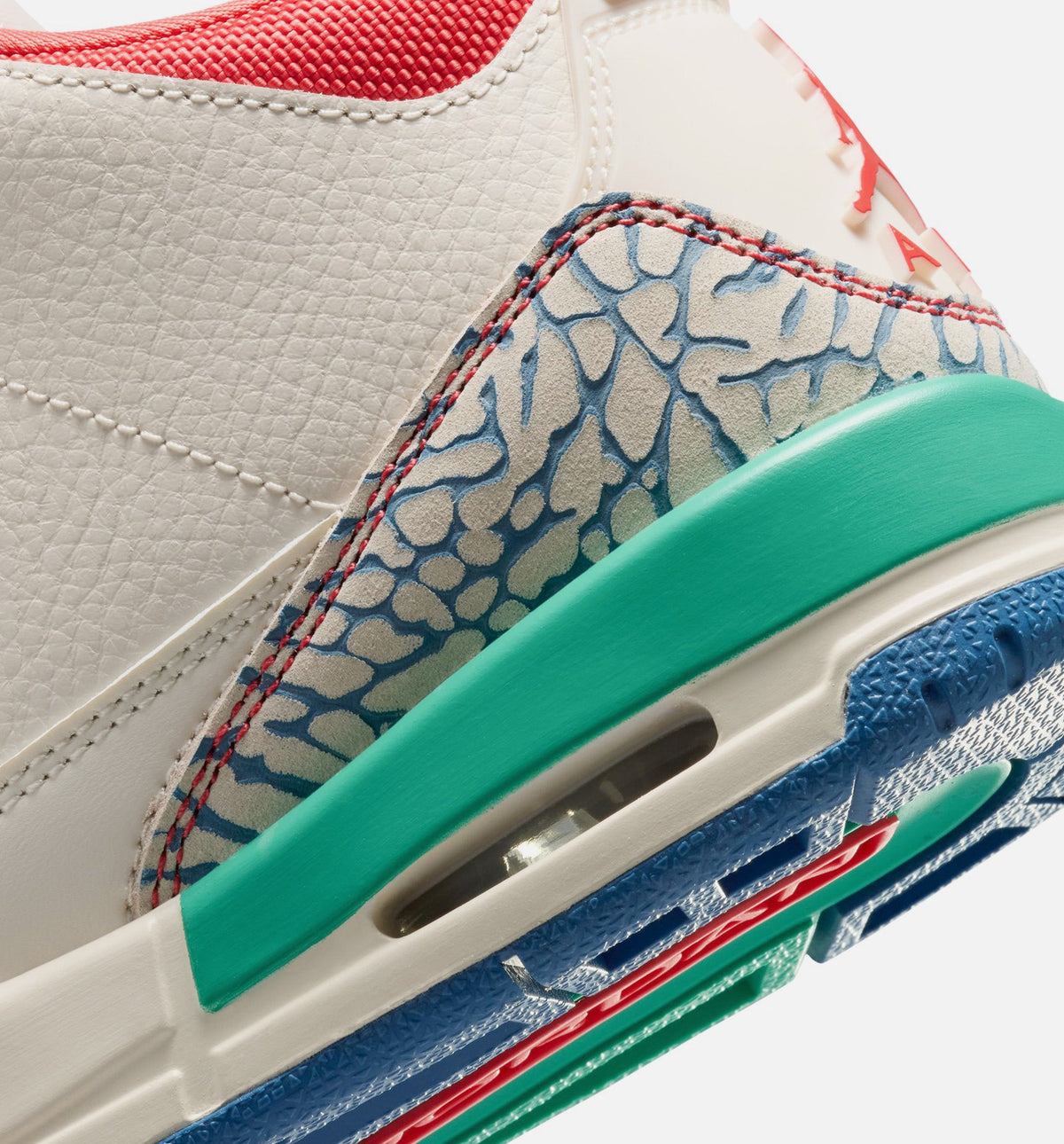 Air Jordan 3 Retro Play Your Way - 青少年生活方式运动鞋（粉笔白/赛道红/真蓝/动能绿）