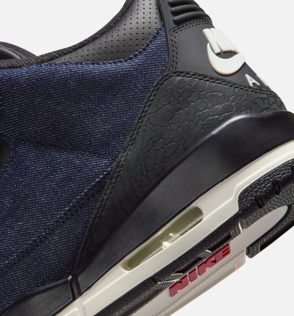 Air Jordan 3 x Levi's Indigo And Gym Red 男款生活方式运动鞋 - 牛仔布/黑色/帆布白