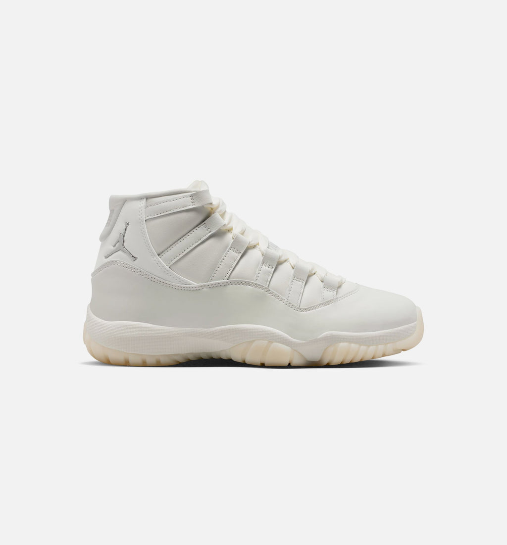 Air Jordan 11 Retro Pearl 女款生活方式运动鞋 - 帆布白/珍珠灰/白色/金属银