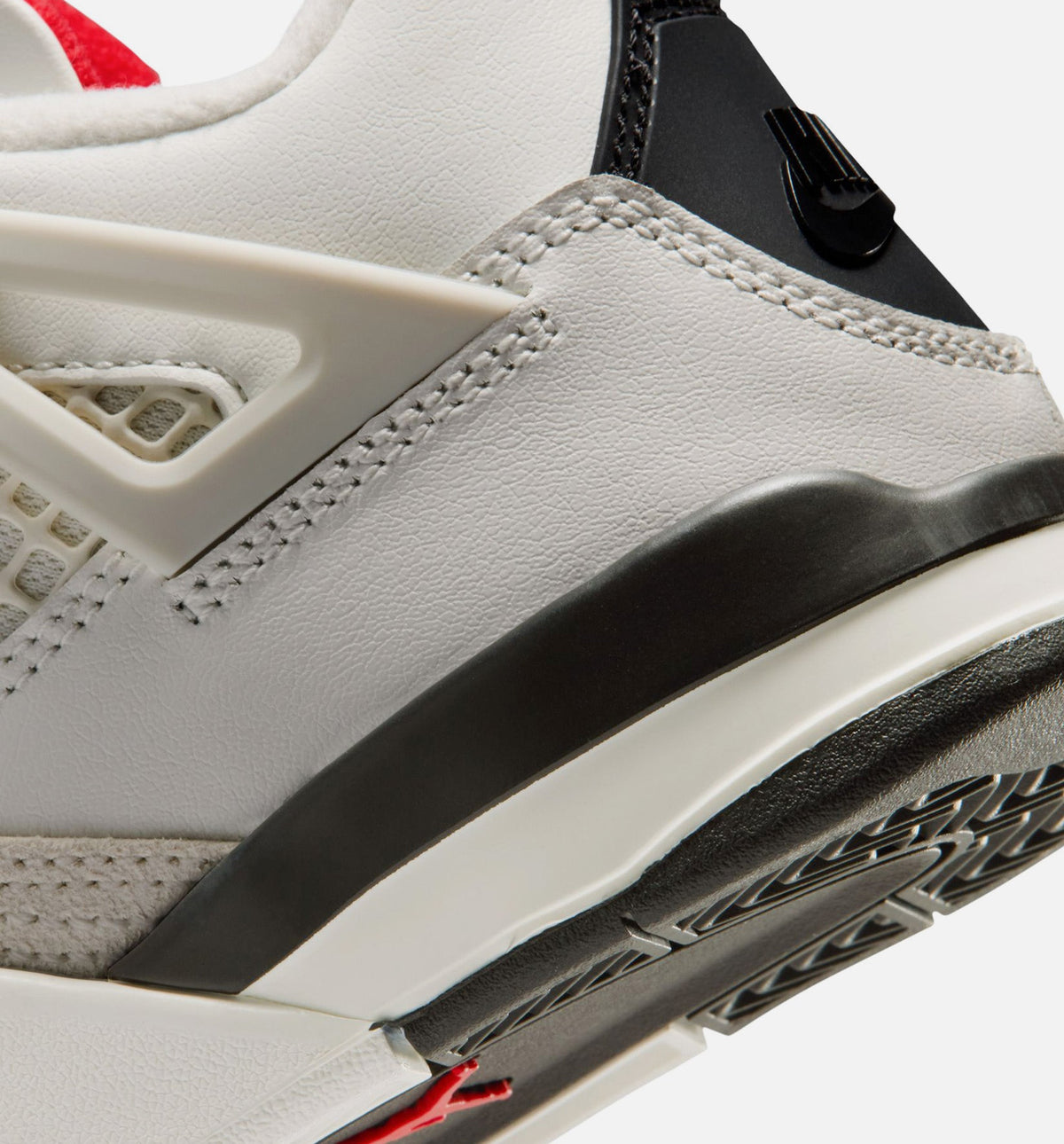Air Jordan 4 Retro Flight Club 学前儿童生活方式运动鞋 - 帆布白/黑色/大学红