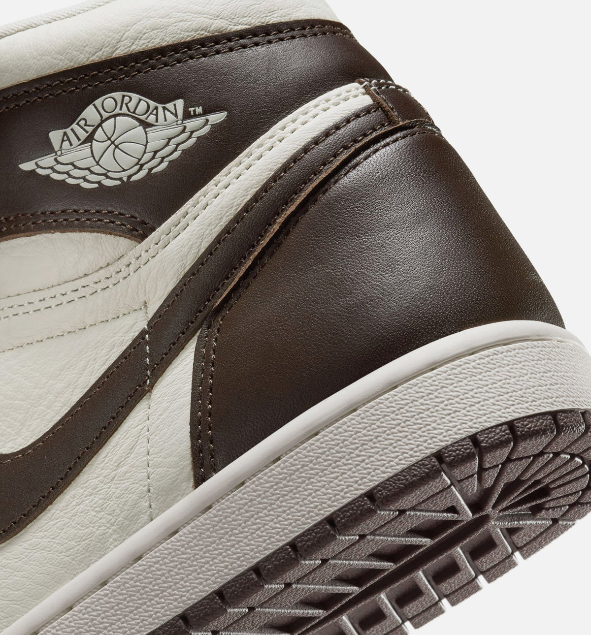 Air Jordan 1 Retro High OG Baroque Brown - 女款生活方式运动鞋（巴洛克棕/淡茋草红/帆布白）