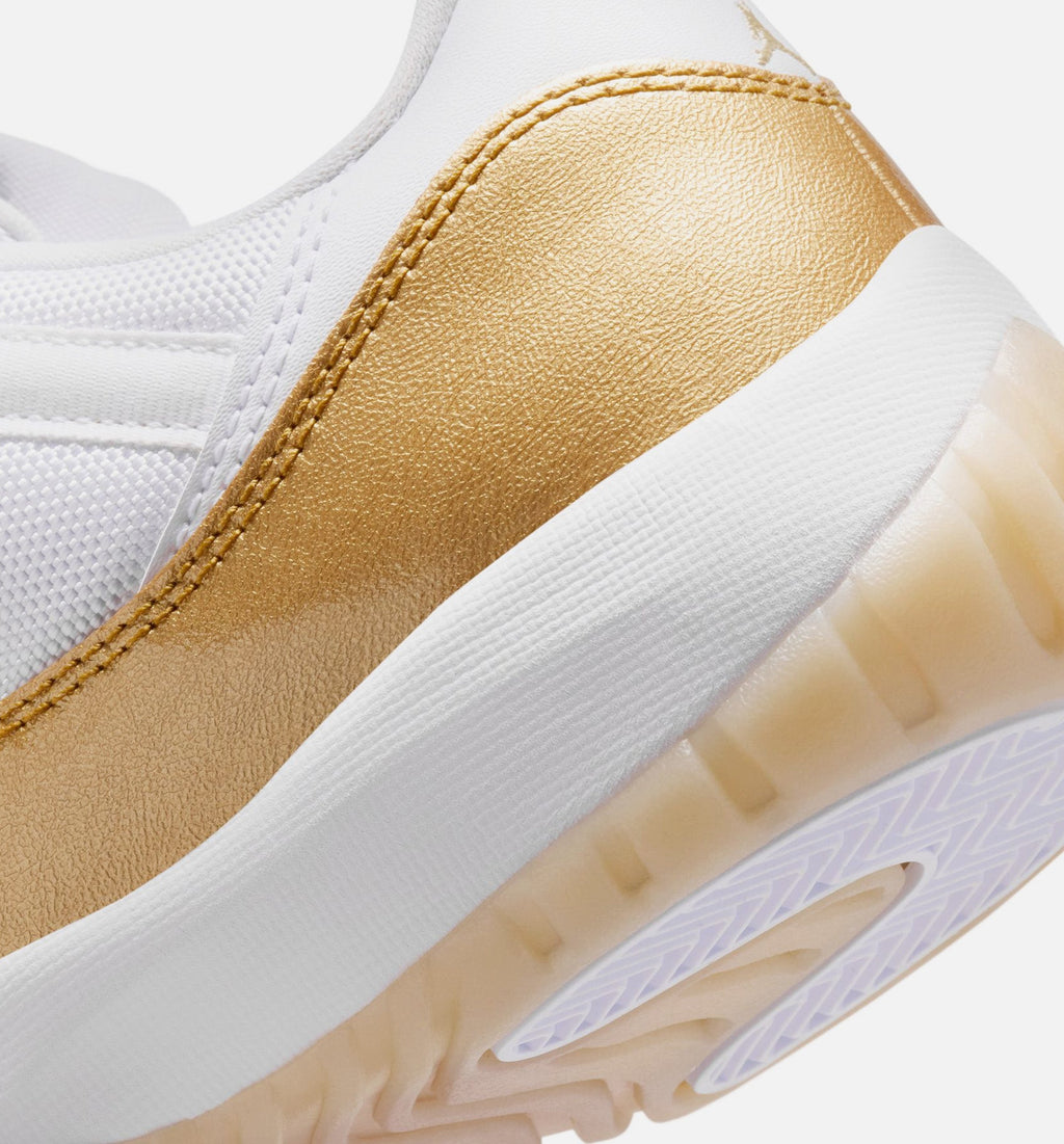 Air Jordan 11 Retro Low Mother's Day - 女款生活方式运动鞋（白/金属金/战队金）