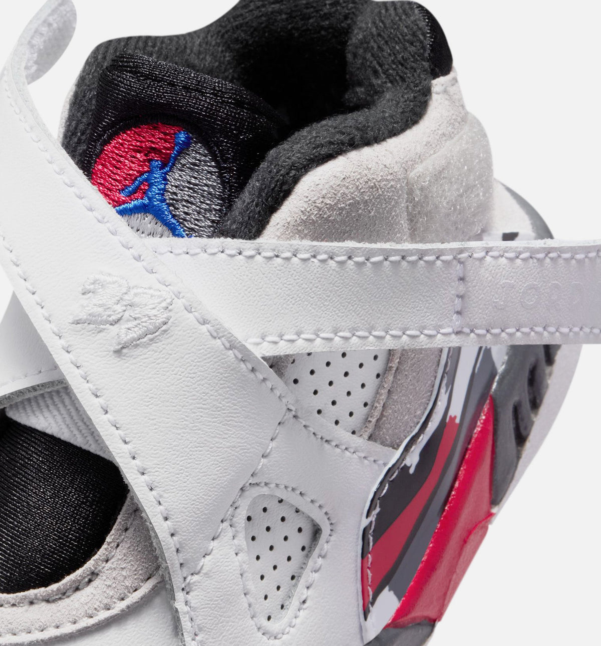 Air Jordan 8 Retro White And True Red 婴幼儿生活方式运动鞋 - 白色/黑色/纯红